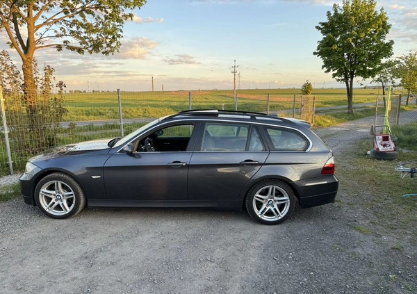 BMW Seria 3 cena 21500 przebieg: 212000, rok produkcji 2007 z Chojnów małe 277